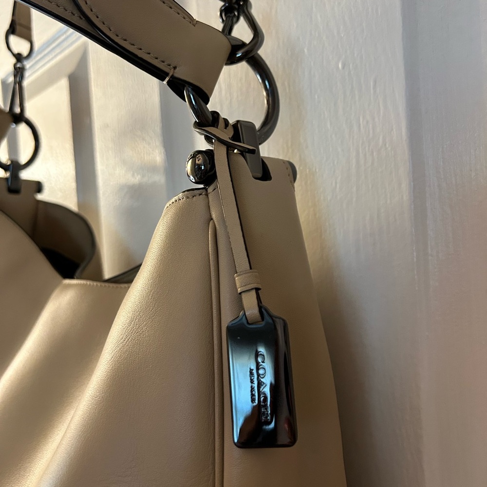 Coach Tan Shoulder Bag with Brass Hardware - Picture 4 of 10
